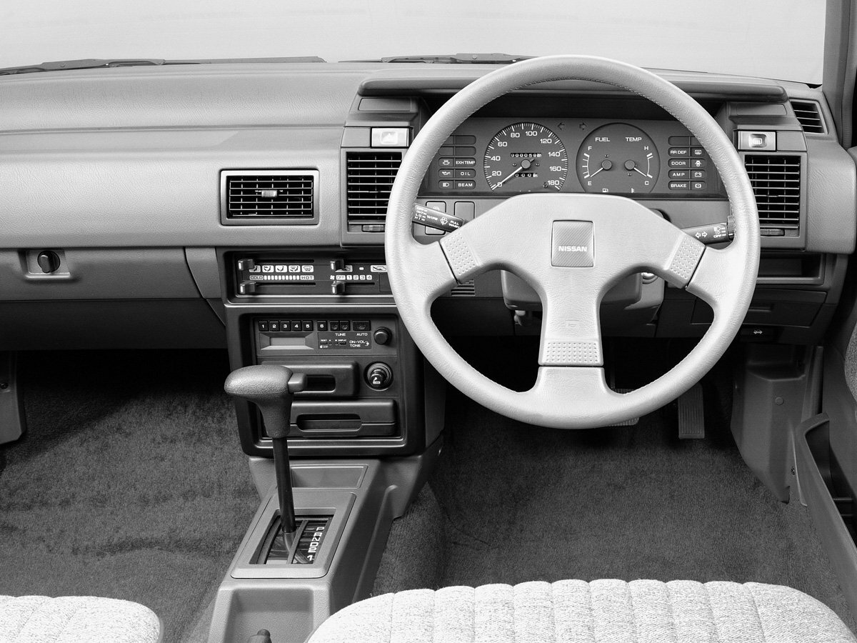 Nissan Pulsar, IV (N14), 1990–1995, Sedan: Front cabin