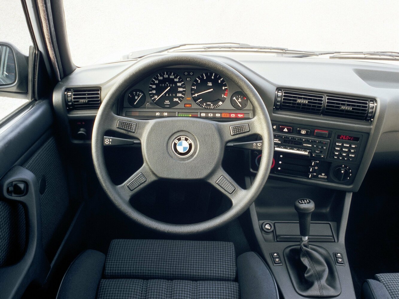 BMW 3 серии, II (E30), 1982–1994, Coupe: Dashboard