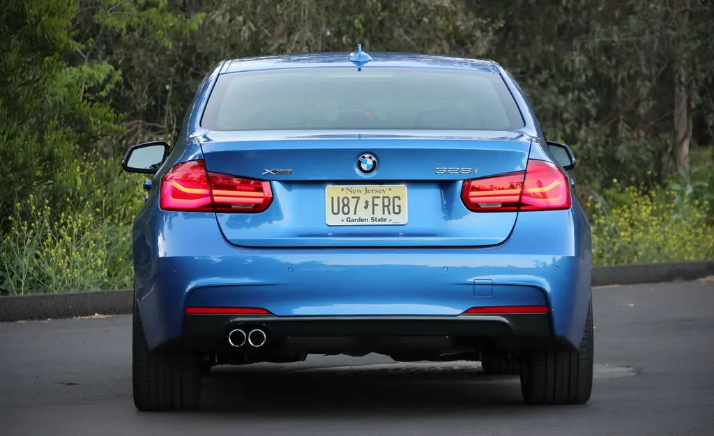 BMW 3-series, 6 поколение, F30, рестайлинг, Седан, США, 05.2015 - 01.2019: фото поколения 10