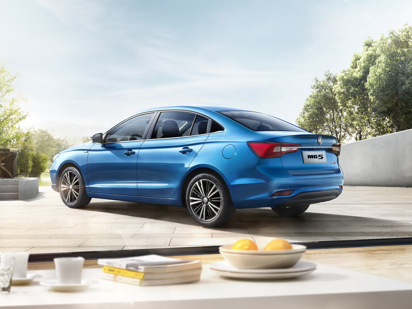 MG 5, I facelift, 2017–2026, Sedan: Rear three-quarter view