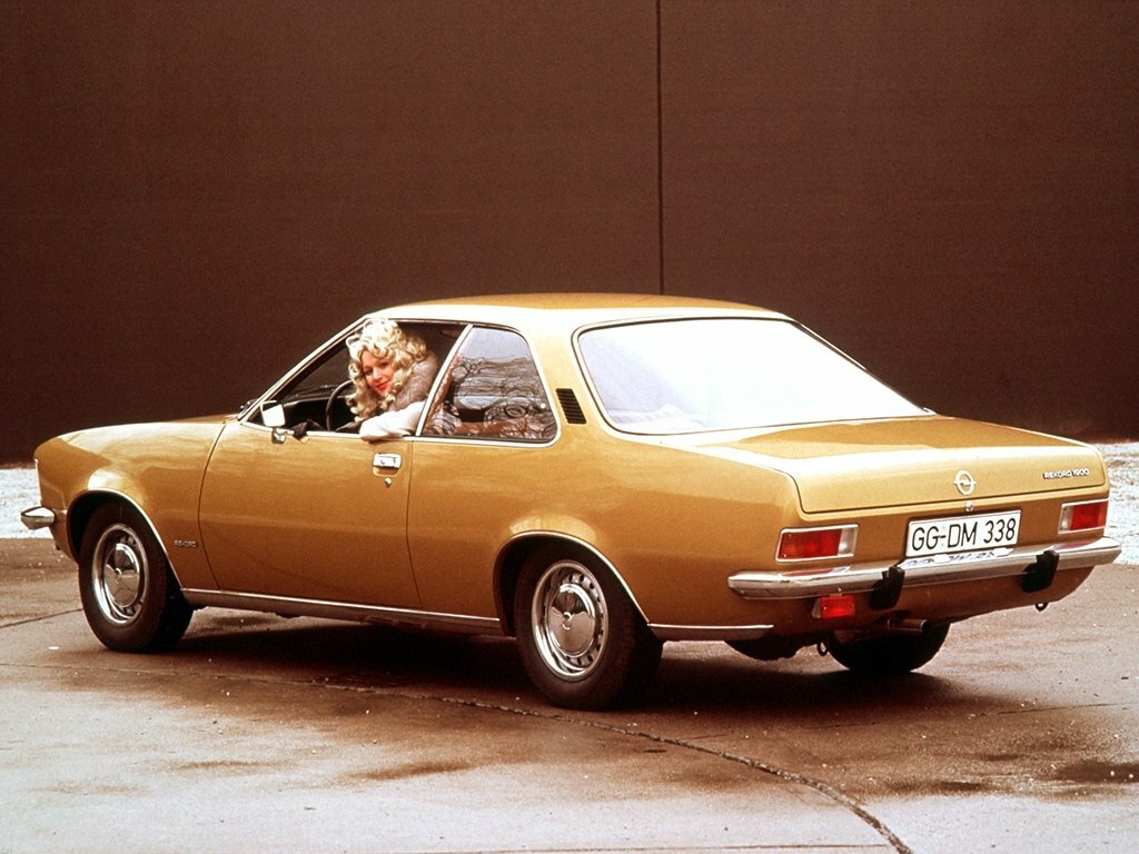 Opel Rekord, D, 1972–1977, Купе: Вид сзади в три четверти