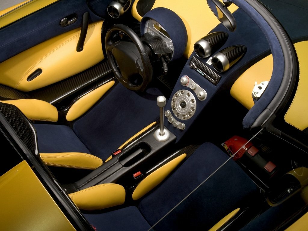 Koenigsegg CCR, , 2004–2006, Купе: Передняя часть салона