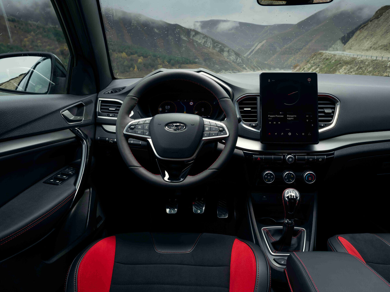 Lada (ВАЗ) Vesta, I Рестайлинг (NG), 2022–2026, Универсал 5 дв. SW Sportline: Передняя часть салона
