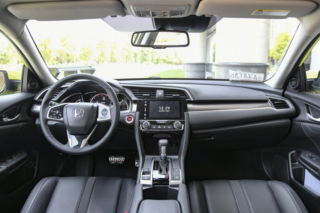 Honda Civic, 10 поколение, рестайлинг, Седан, Китай, 08.2018 - 08.2021: фото поколения 11