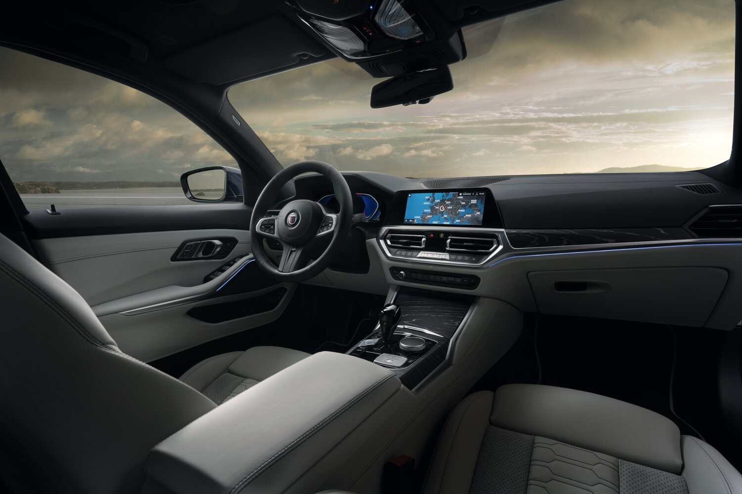 Alpina B3, G20, 2019–2022, Estate 5 door: Front cabin