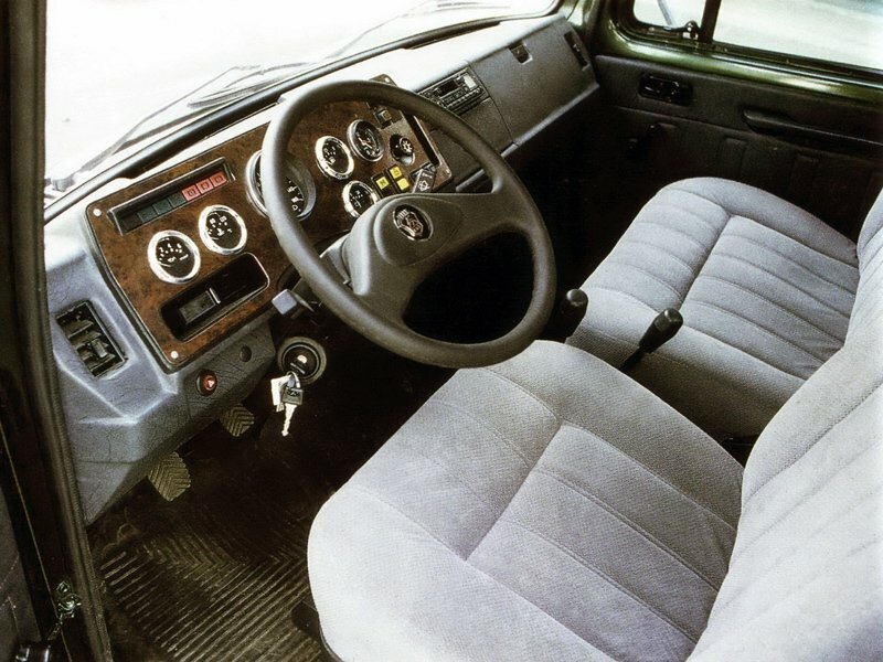 ГАЗ 2308 «Атаман», , 1999–2001, Пикап Одинарная кабина: Передняя часть салона
