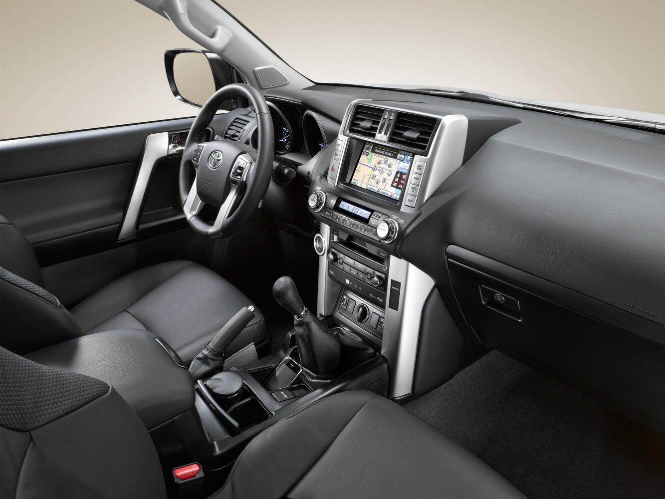 Toyota Land Cruiser Prado, 150 Series, 2009–2013, SUV 5 door: Front cabin