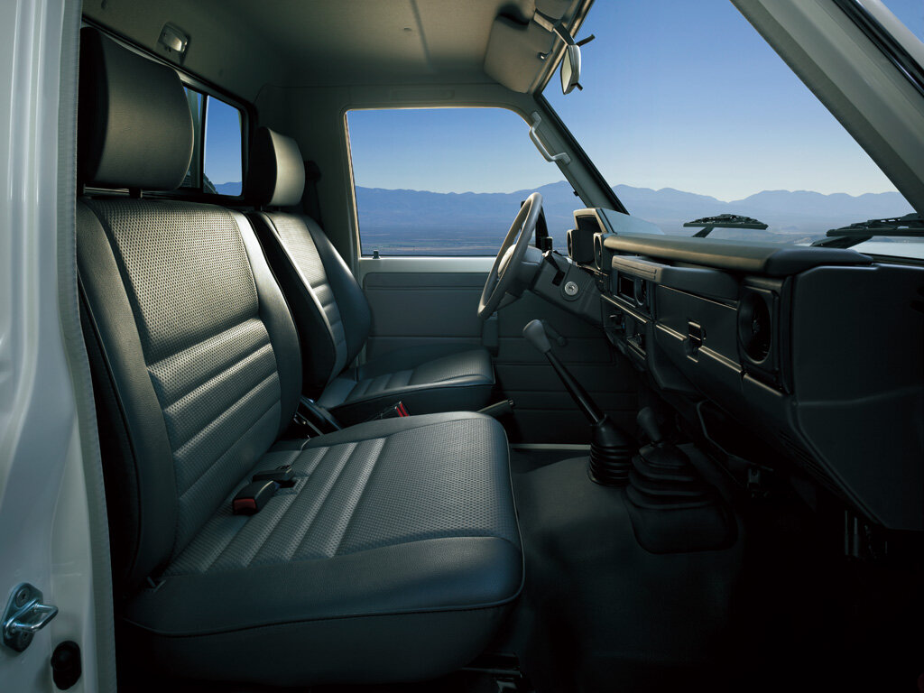 Toyota Land Cruiser, 70 Series, 1984–2007, Pickup Одинарная кабина: Front cabin