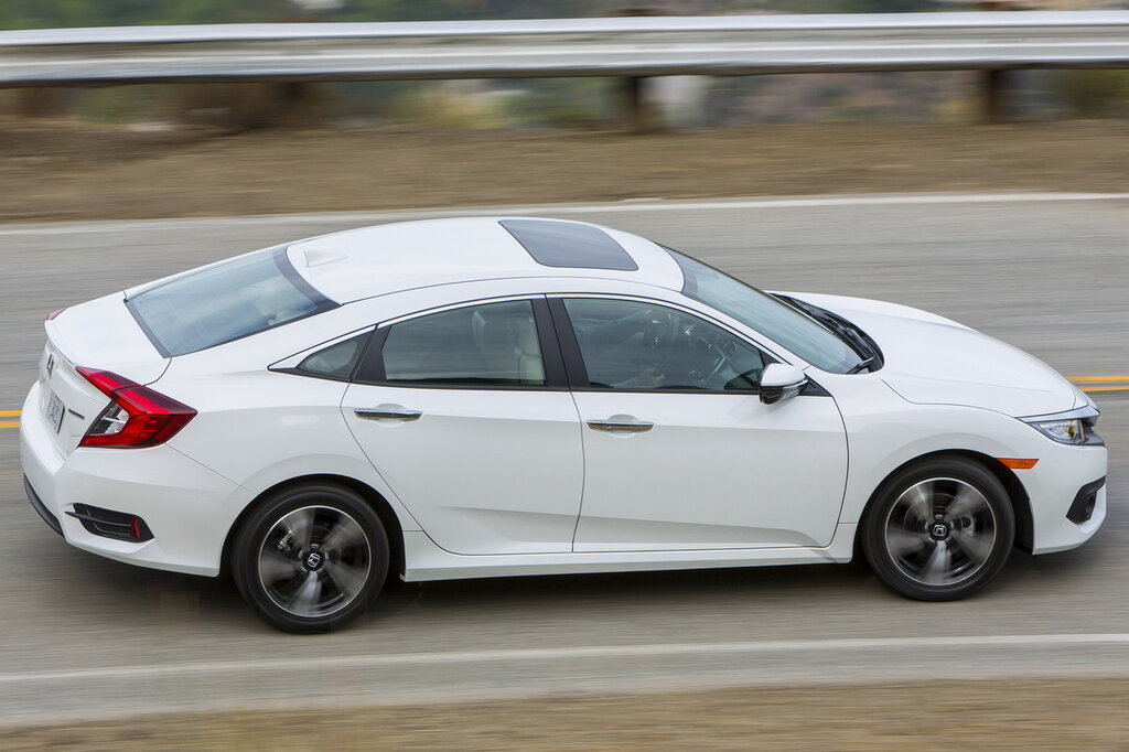 Honda Civic, 10 поколение, FC, Седан, США, 09.2015 - 07.2019: фото поколения 21