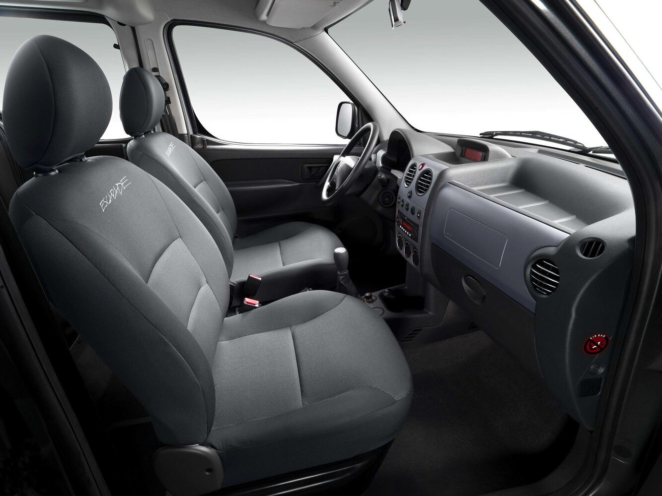 Peugeot Partner, I Рестайлинг, 2002–2012, Компактвэн: Передняя часть салона