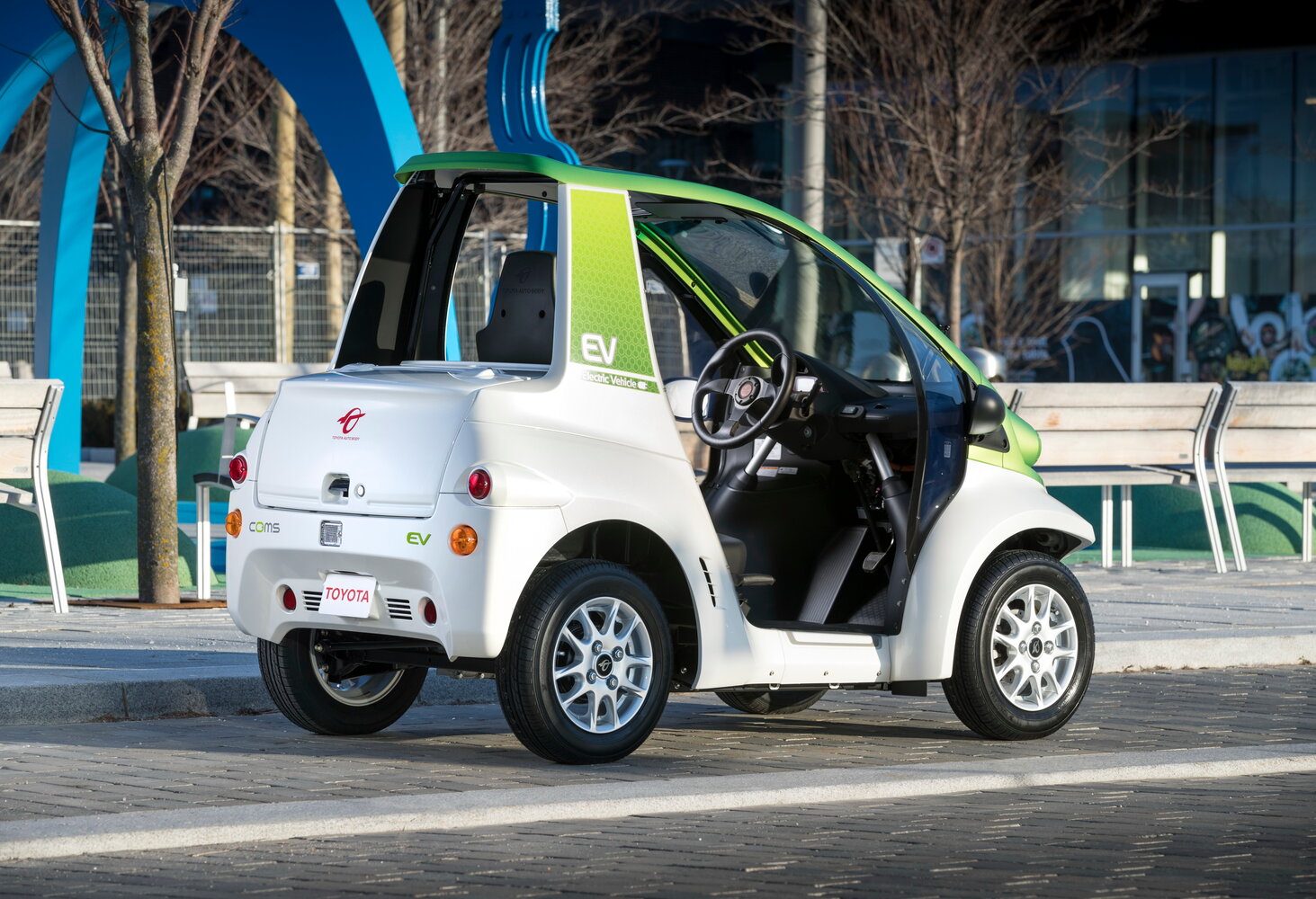 Toyota COMS, , 2012–2026, Coupe: Rear three-quarter view