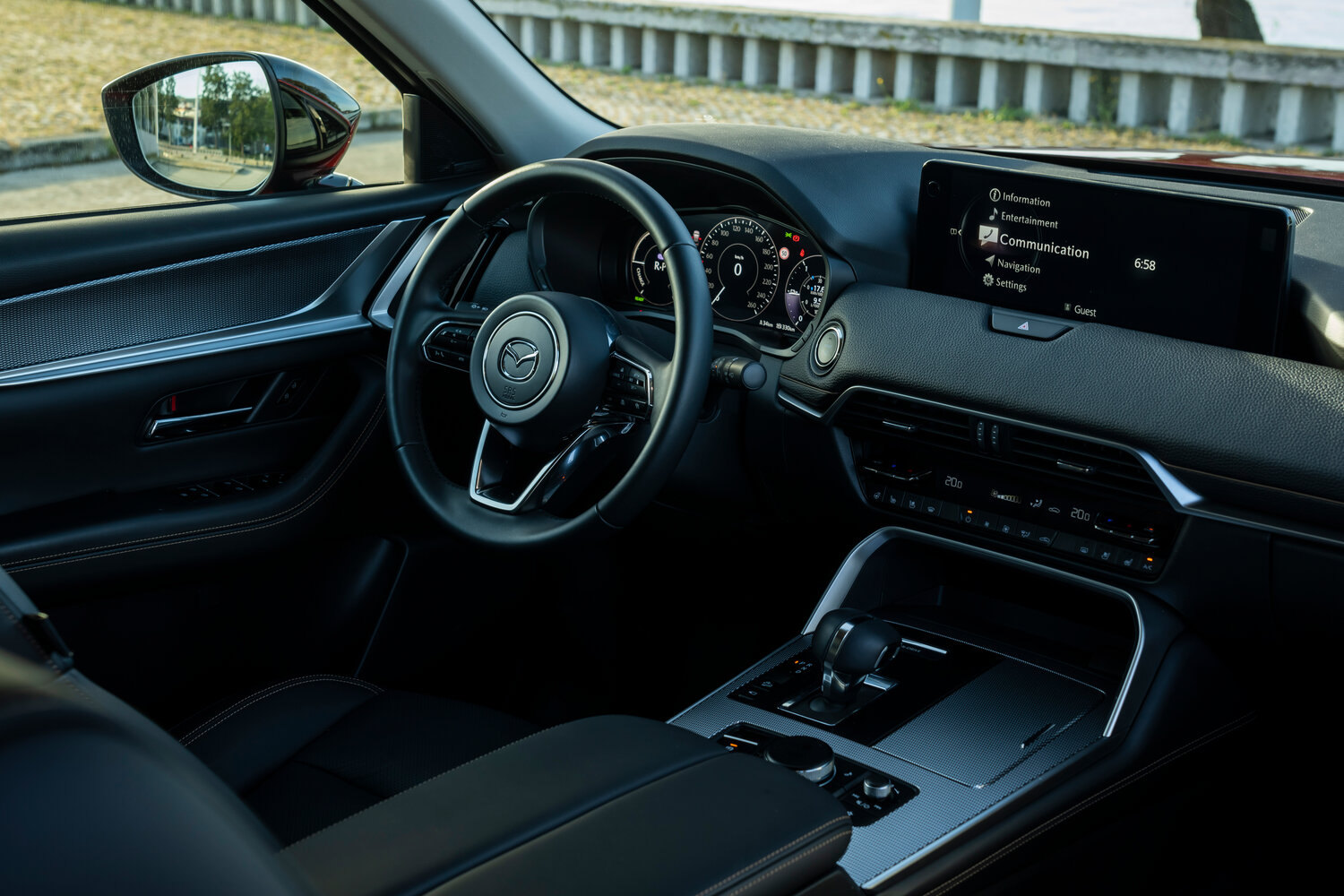 Mazda CX-60, , 2022–2026, SUV 5 door: Front cabin