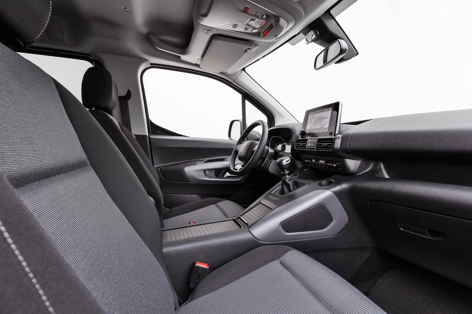 Toyota ProAce City, I, 2019–2024, Compact MPV: Front cabin