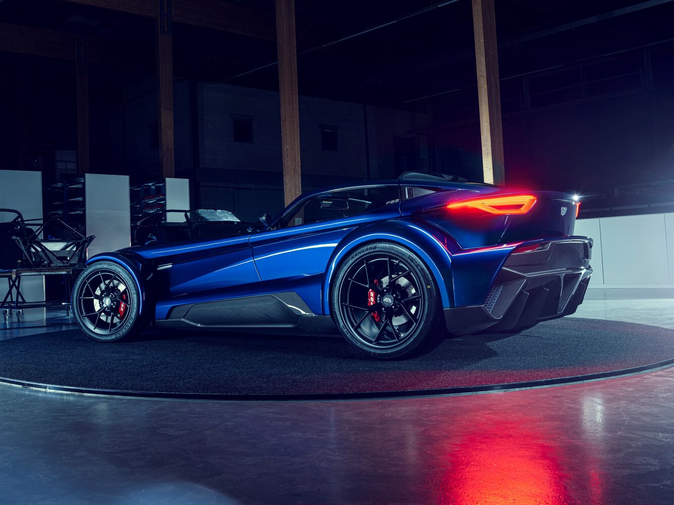 Donkervoort F22, , 2022–2025, Тарга: Вид сзади в три четверти