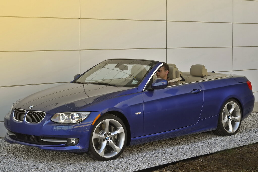 BMW 3-series, 5 поколение, E93, рестайлинг, Открытый кузов, США, 03.2010 - 07.2013: фото поколения 2