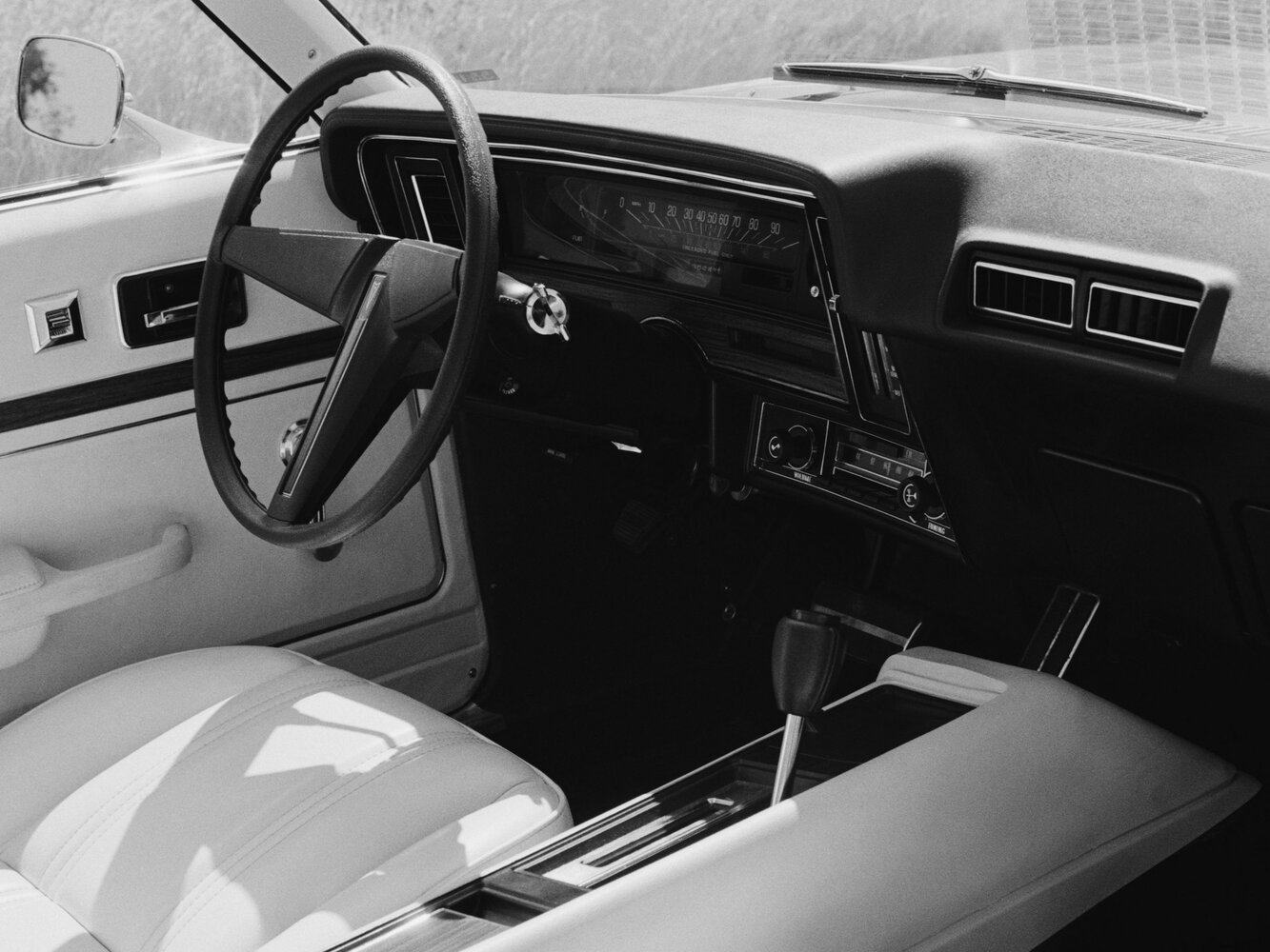 Pontiac Ventura, II, 1971–1977, Лифтбек: Передняя часть салона