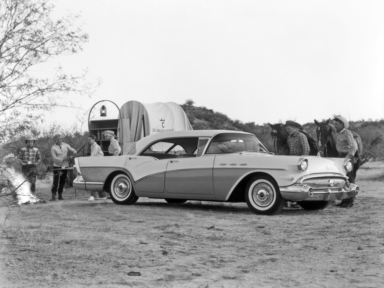 Buick Special, II facelift 2, 1956–1957, Sedan: Side view