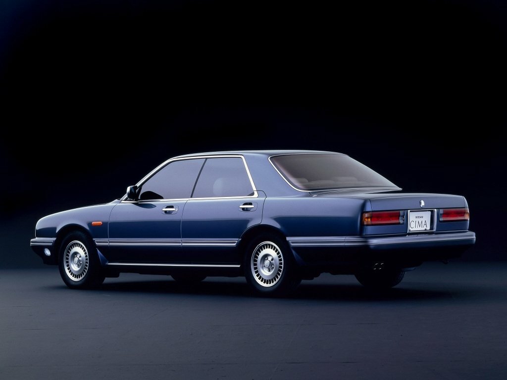 Nissan Cima, I (Y31), 1988–1991, Sedan-хардтоп: Rear three-quarter view
