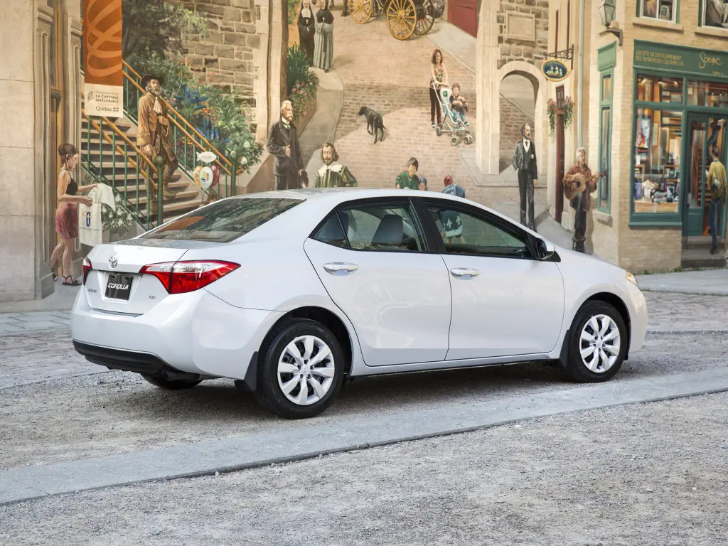 Toyota Corolla, 11 поколение, E170, Седан, США, 04.2013 - 07.2018: фото поколения 12