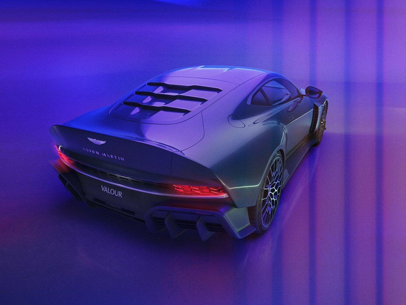 Aston Martin Valour, , 2023–2024, Купе: Вид сзади в три четверти
