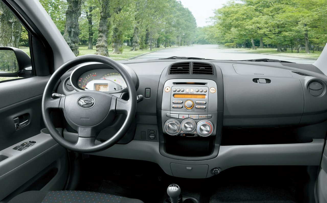 Daihatsu Sirion, II (M3) Рестайлинг, 2007–2015, Хэтчбек 5 дв.: Передняя панель