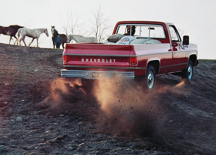 Chevrolet C/K, III, 1972–1991, Пикап Одинарная кабина: Вид сзади в три четверти