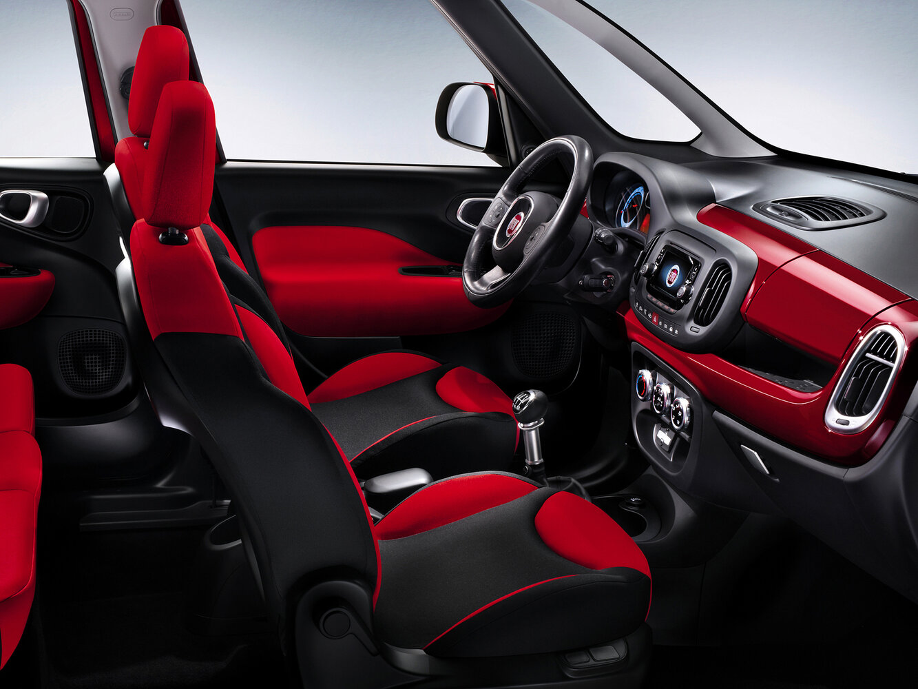 Fiat 500L, I, 2012–2017, Компактвэн: Передняя часть салона