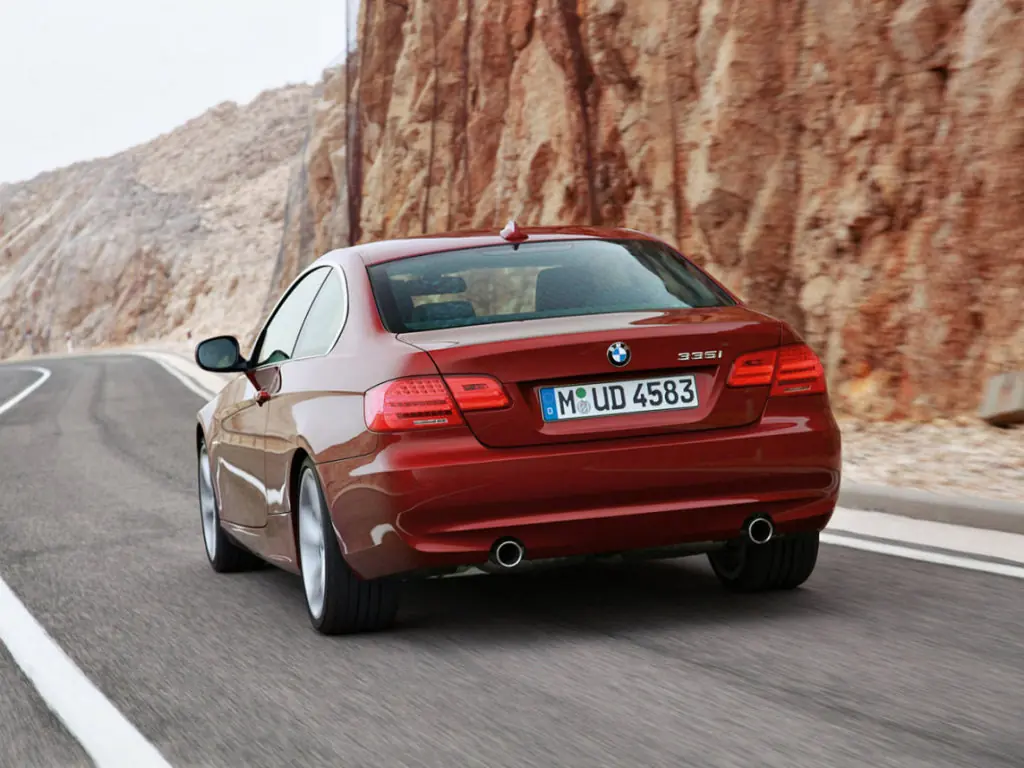 BMW 3-series, 5 поколение, E90, рестайлинг, Купе, Россия, 03.2010 - 03.2014: фото поколения 3