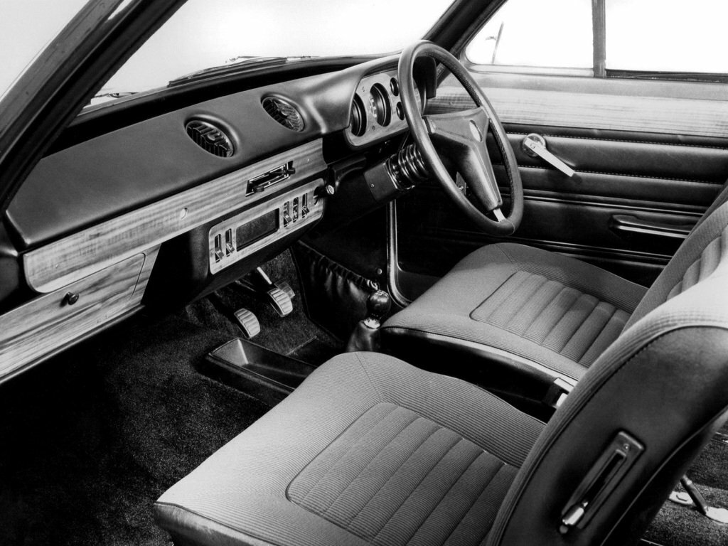 Ford Escort, I, 1968–1976, Седан: Передняя часть салона