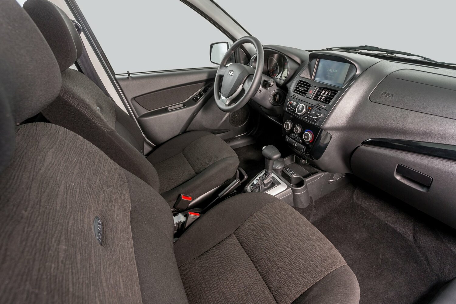 Lada (ВАЗ) Kalina, II, 2013–2018, Estate 5 door: Front cabin