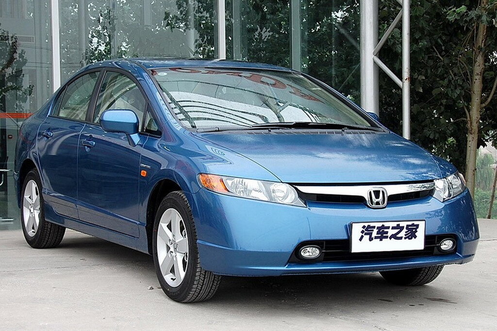 Honda Civic, 8 поколение, Седан, Китай, 09.2005 - 05.2009: фото поколения 3