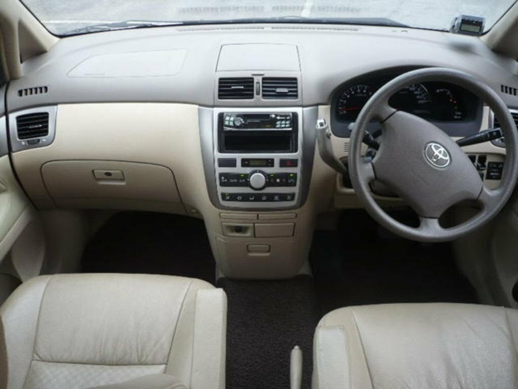 Toyota Picnic, II, 2001–2009, Compact MPV: Dashboard
