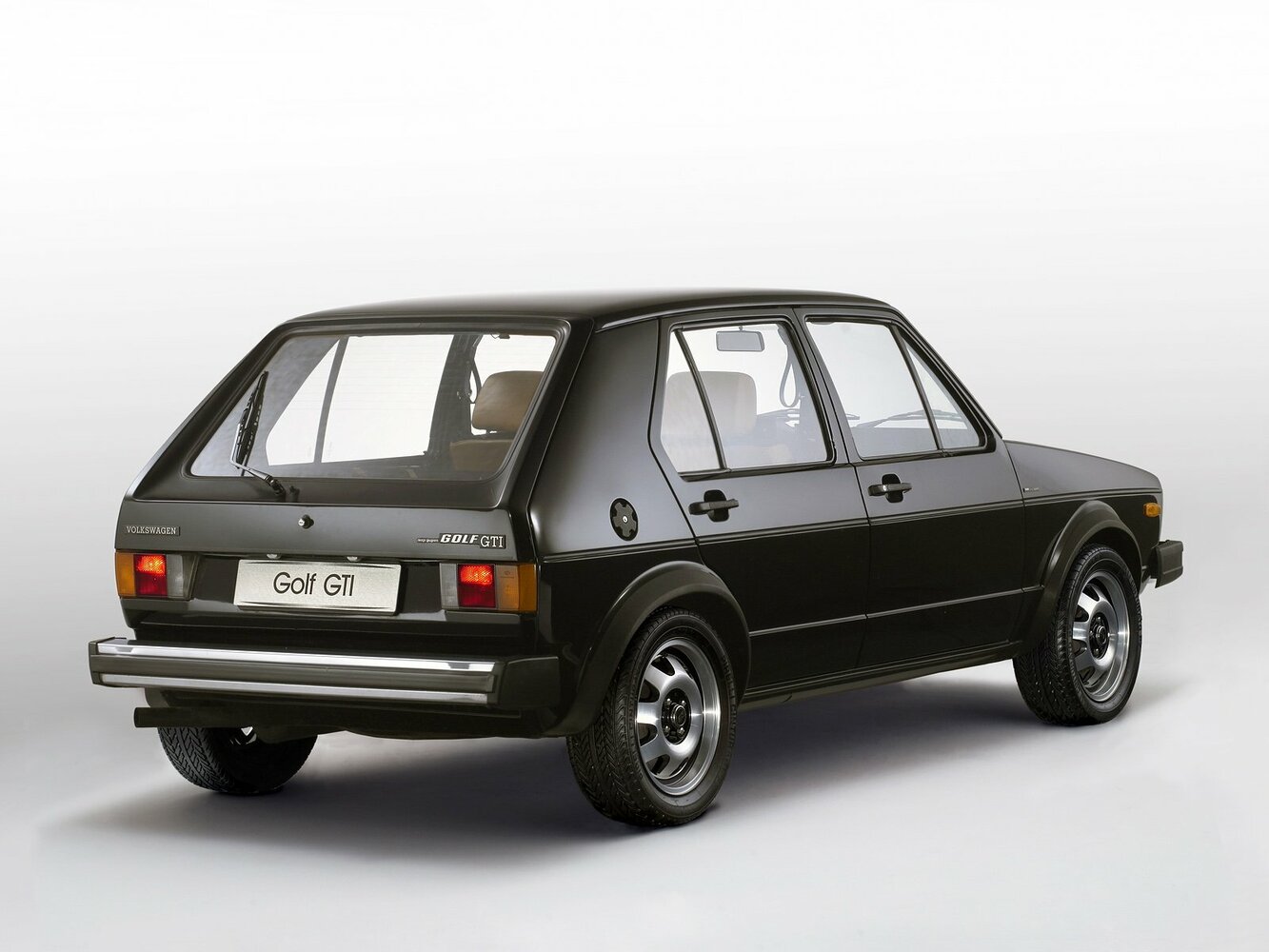 Volkswagen Golf GTI, I, 1976–1983, Хэтчбек 3 дв.: Вид сзади в три четверти
