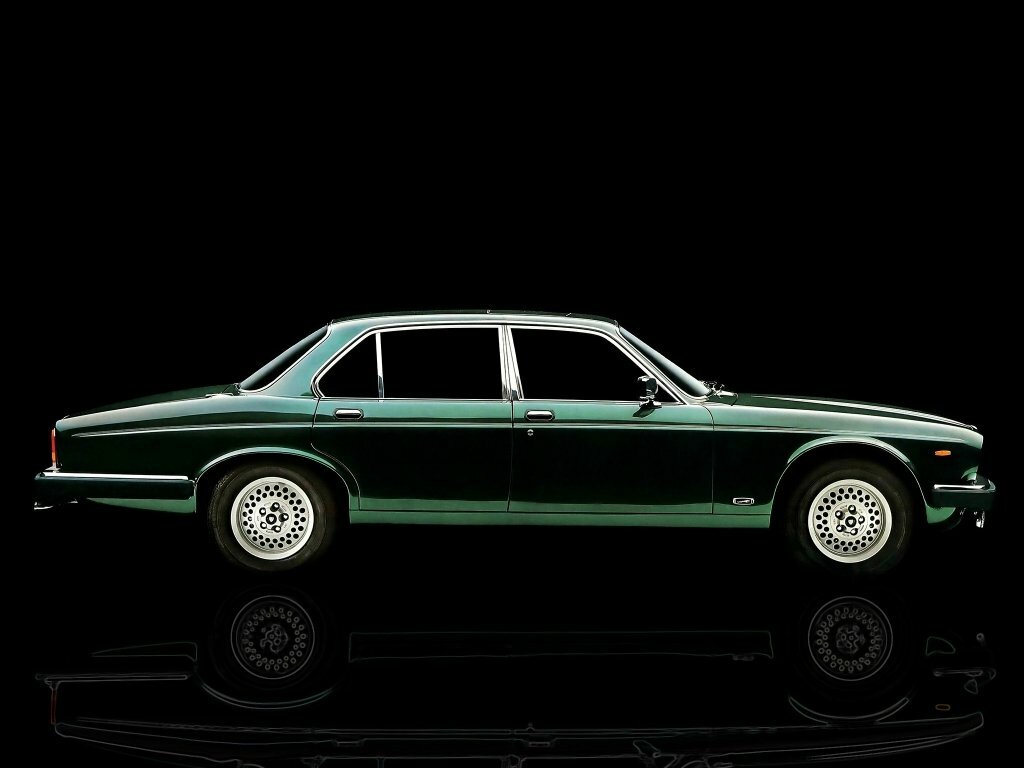 Jaguar XJ, I (Series 3), 1979–1993, Седан: Вид сбоку