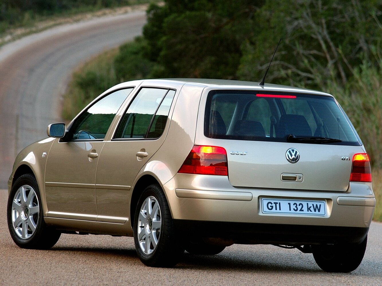 Volkswagen Golf GTI, IV, 1998–2005, Хэтчбек 5 дв.: Вид сзади в три четверти