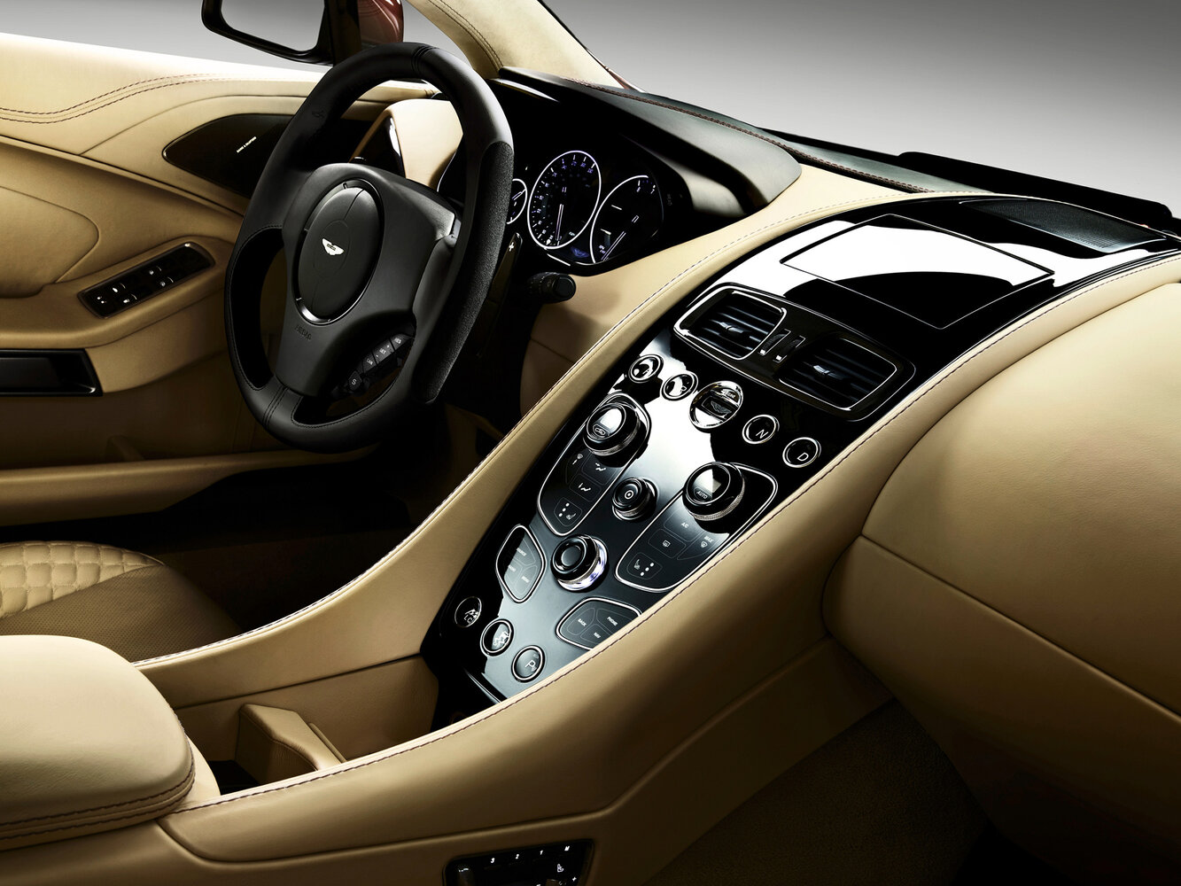 Aston Martin Vanquish, II, 2012–2018, Coupe: Dashboard