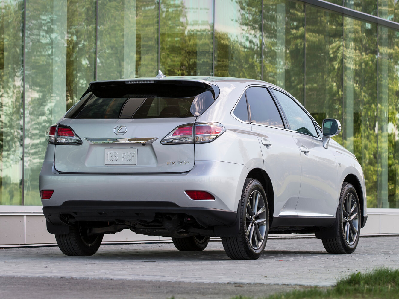 Lexus RX, III Рестайлинг, 2012–2015, Внедорожник 5 дв.: Вид сзади в три четверти