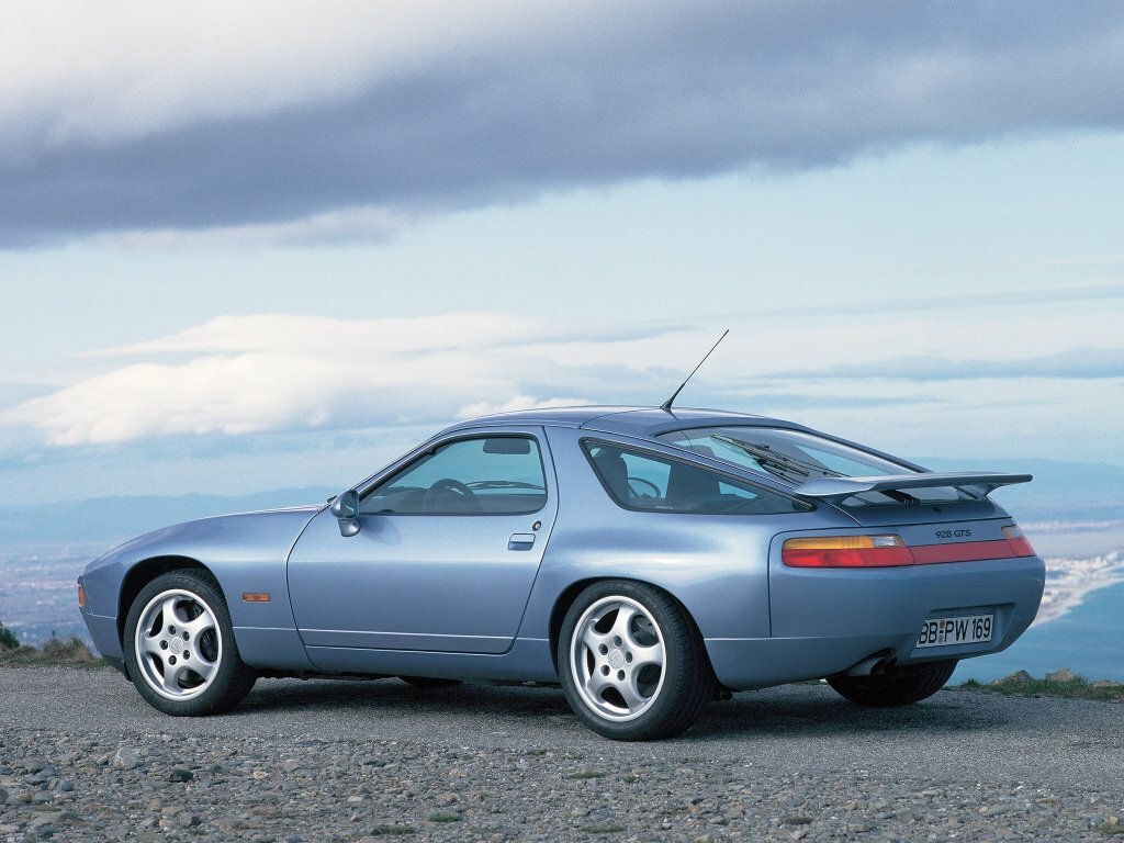 Porsche 928, , 1977–1995, Купе: Вид сзади в три четверти