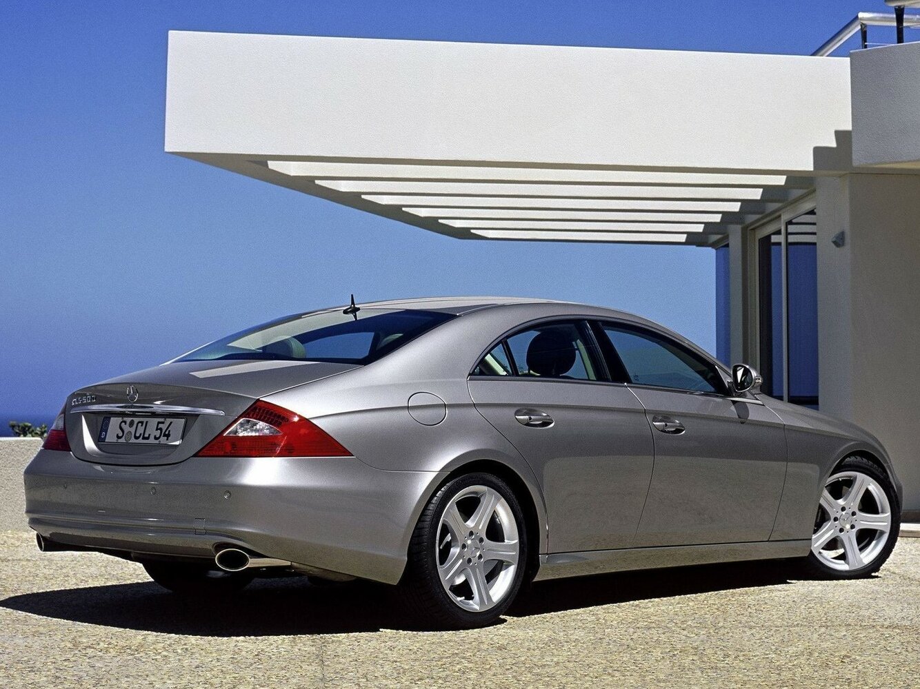 Mercedes-Benz CLS, I (C219), 2004–2008, Седан: Вид сзади в три четверти