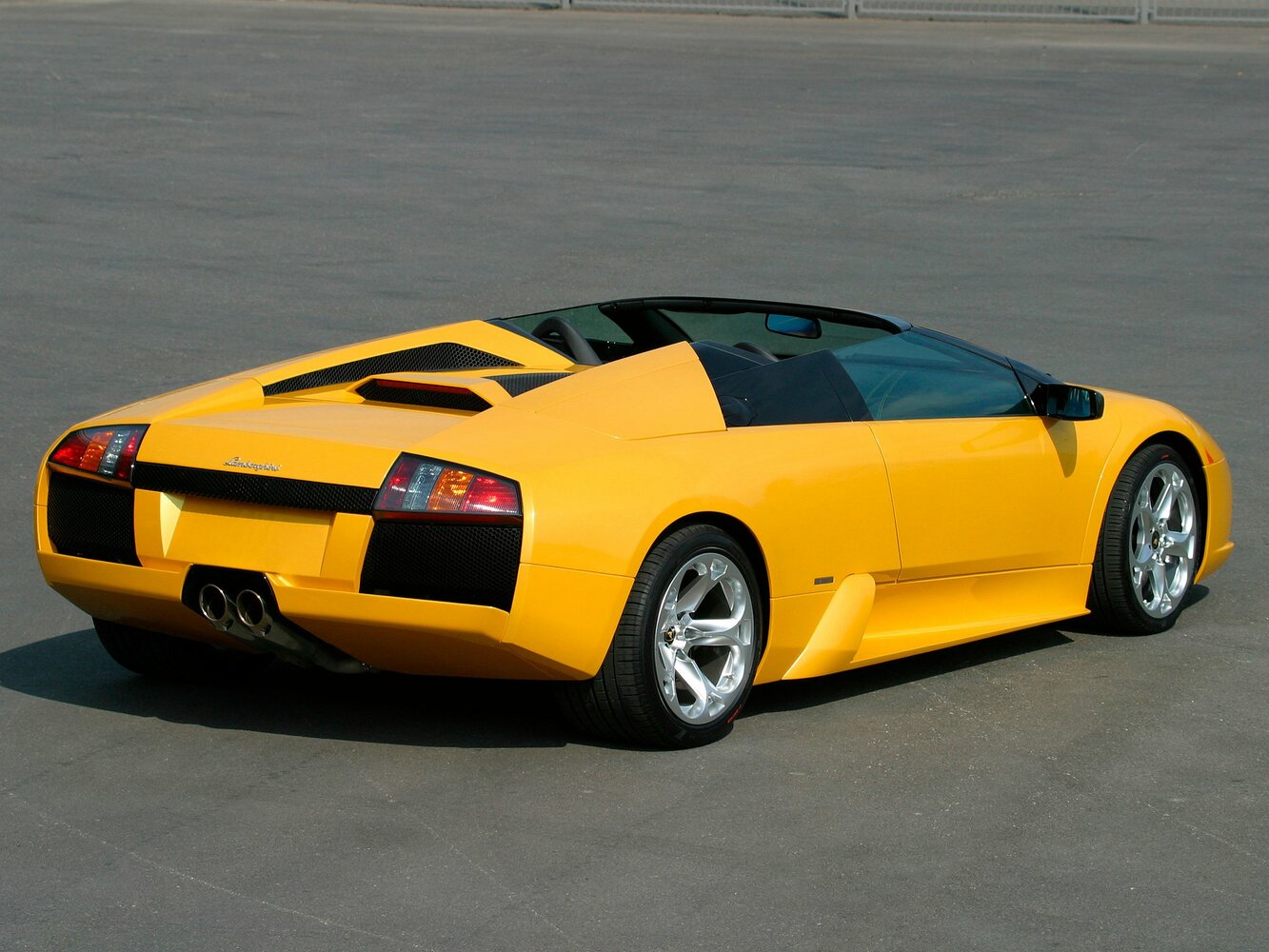 Lamborghini Murcielago, I, 2001–2006, Родстер: Вид сзади в три четверти
