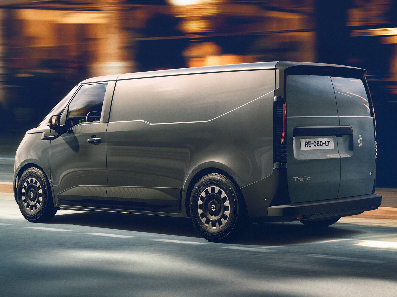 Renault Trafic, IV, 2025–2026, Van L1: Rear three-quarter view
