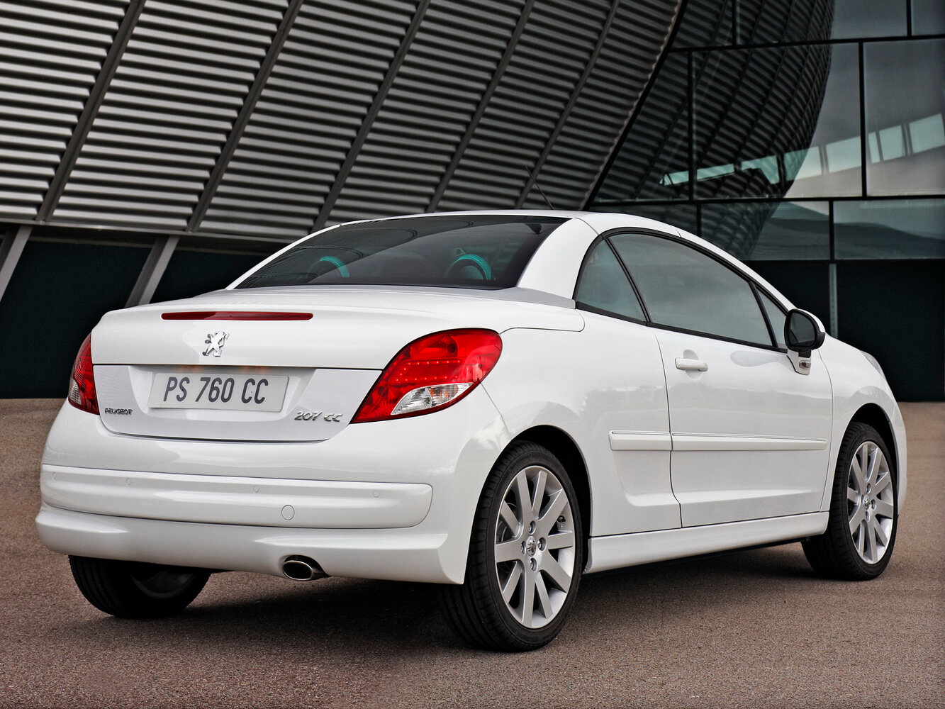 Peugeot 207, I Рестайлинг, 2009–2015, Кабриолет: Вид сзади в три четверти