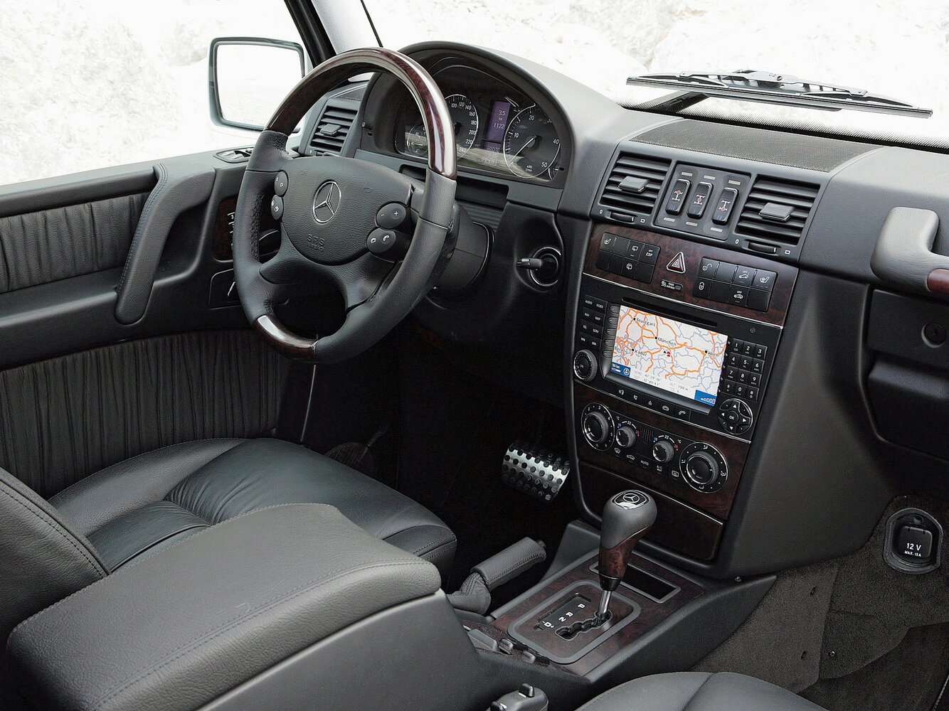 Mercedes-Benz G-Класс, II (W463) Рестайлинг 2, 2008–2012, Внедорожник 5 дв.: Передняя часть салона