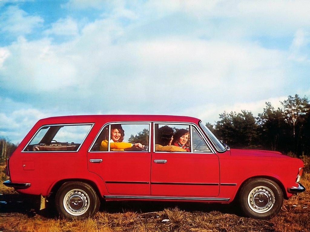 FSO 125p, , 1967–1992, Универсал 5 дв.: Вид сбоку