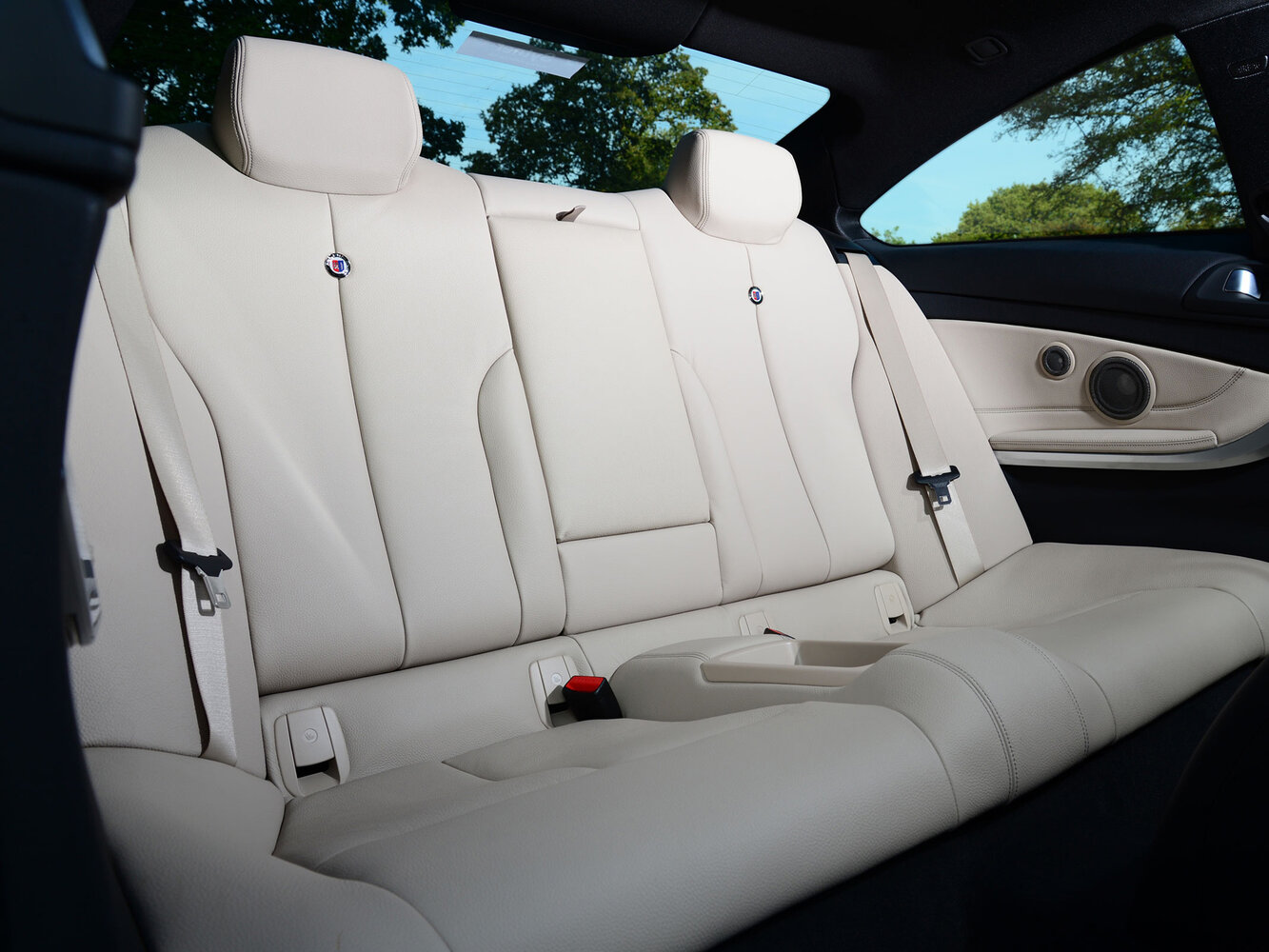 Alpina B4, F32/F33, 2013–2017, Coupe: Rear cabin