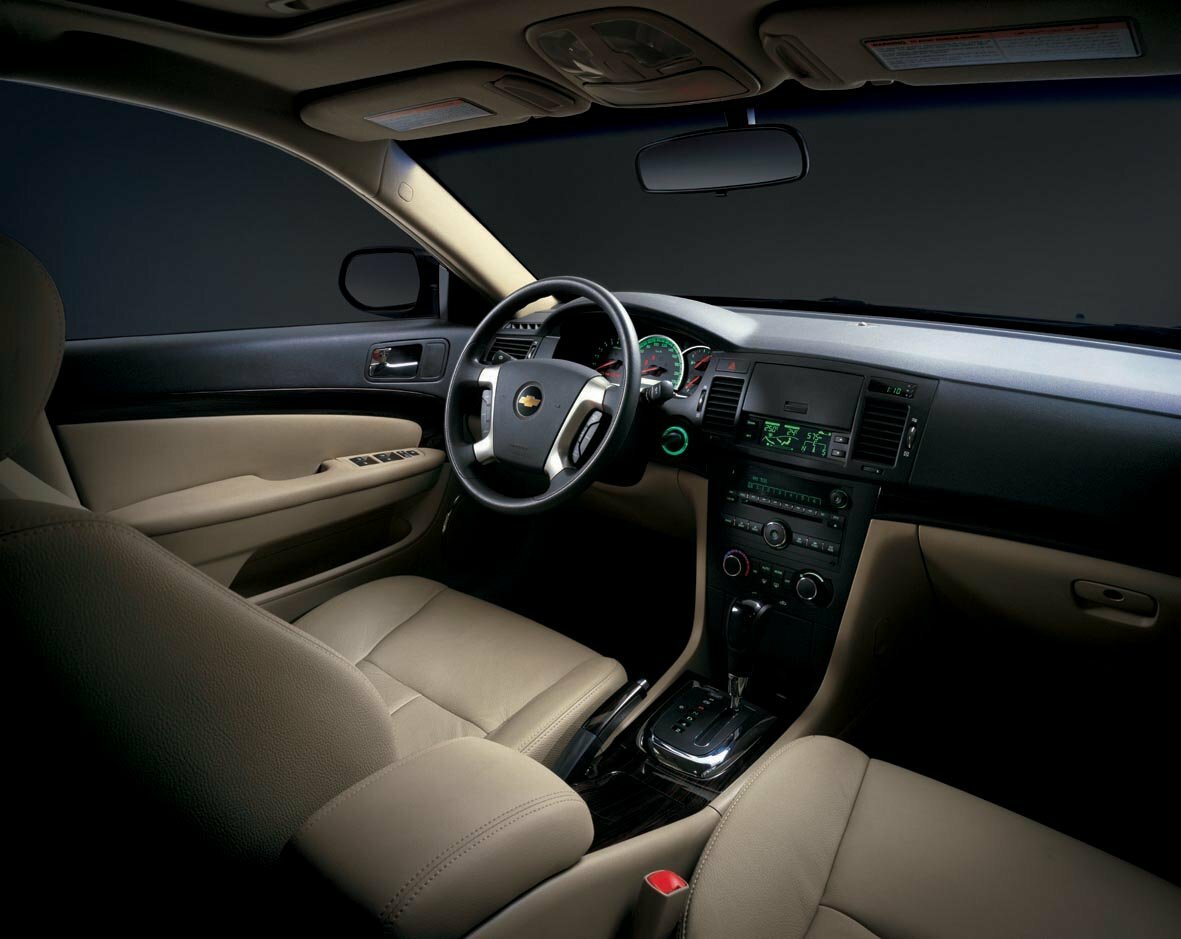 Chevrolet Epica, V250 Рестайлинг, 2008–2012, Седан: Передняя часть салона