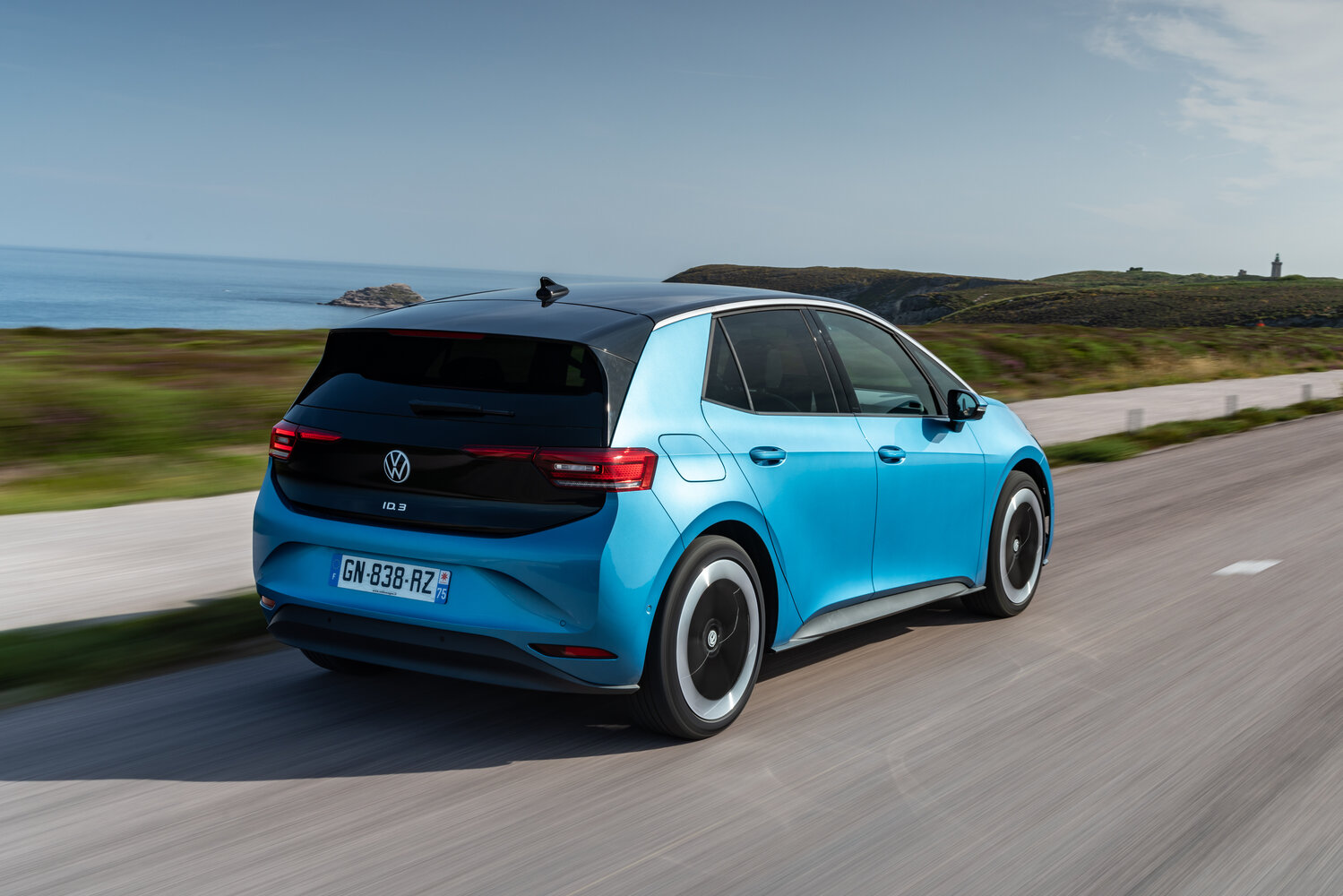 Volkswagen ID.3, I Рестайлинг, 2023–2026, Хэтчбек 5 дв.: Вид сзади в три четверти