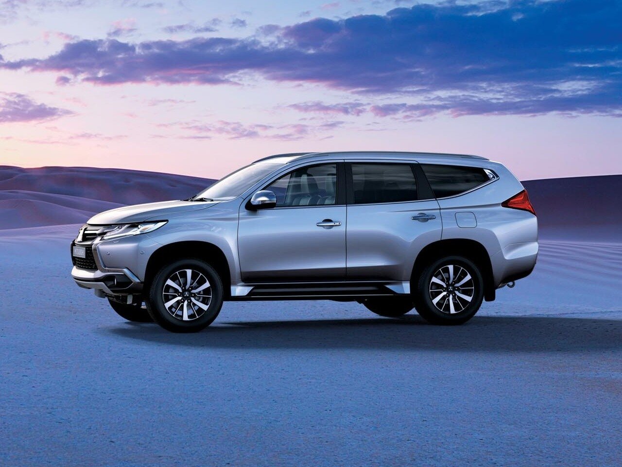 Mitsubishi Montero Sport, III, 2015–2019, Внедорожник 5 дв.: Вид сбоку