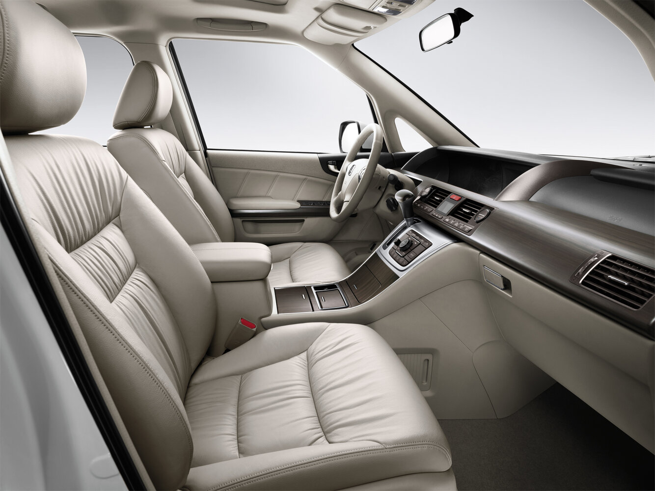 Honda Elysion, (China Market) I, 2012–2015, Minivan: Front cabin