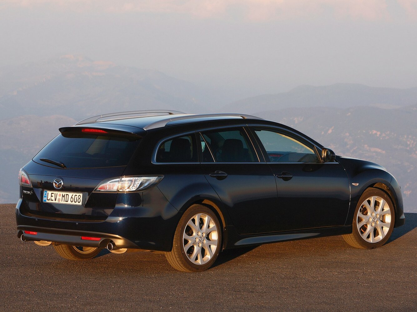 Mazda 6, II (GH), 2007–2009, Estate 5 door: Rear three-quarter view